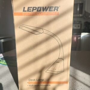 LEPOWER Eco-Friendly Desk Lamp